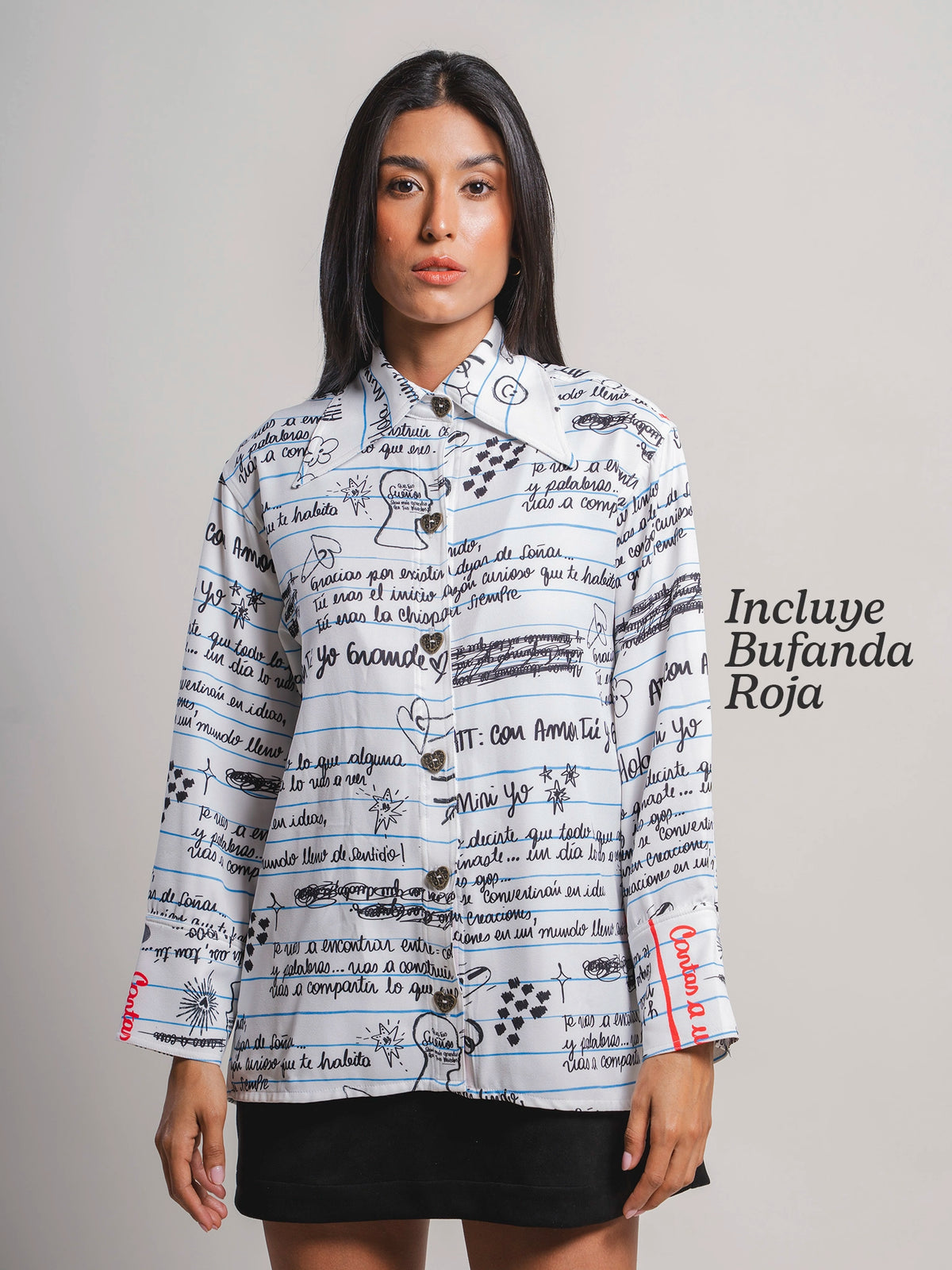 Camisa Manifiesto de frente - botones de corazón y estampado de carta íntima oversize